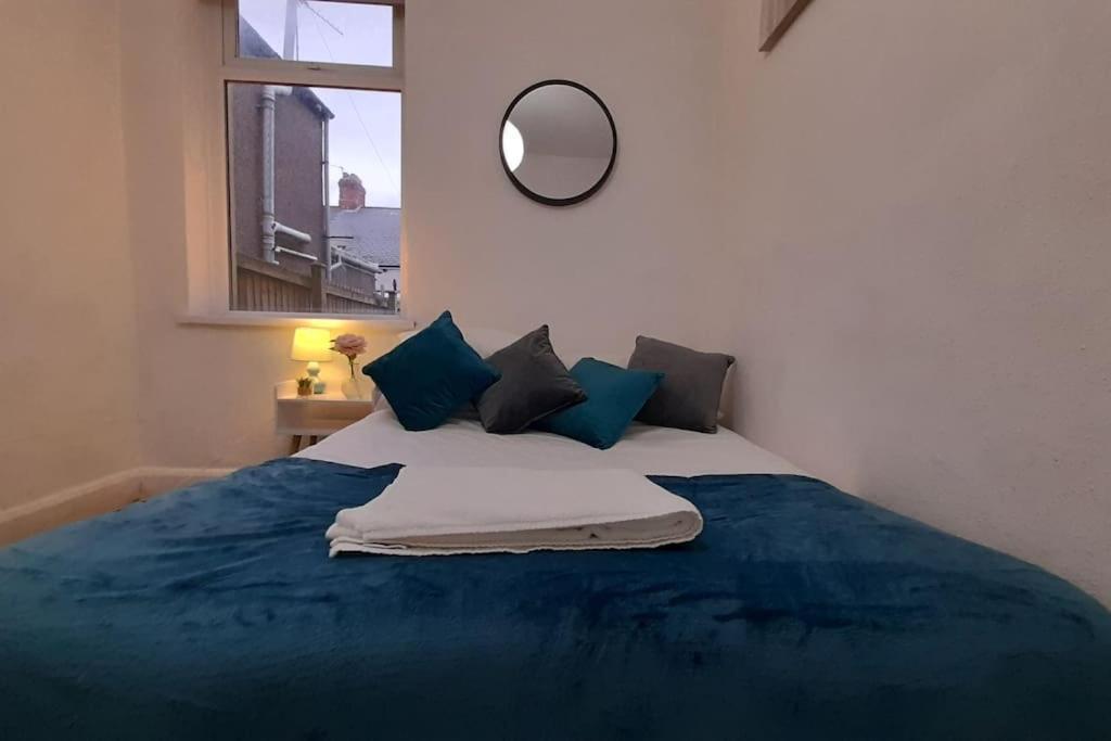 Spacious 4 Bedroom, Free Netflix, Central Location Cardiff Exterior photo